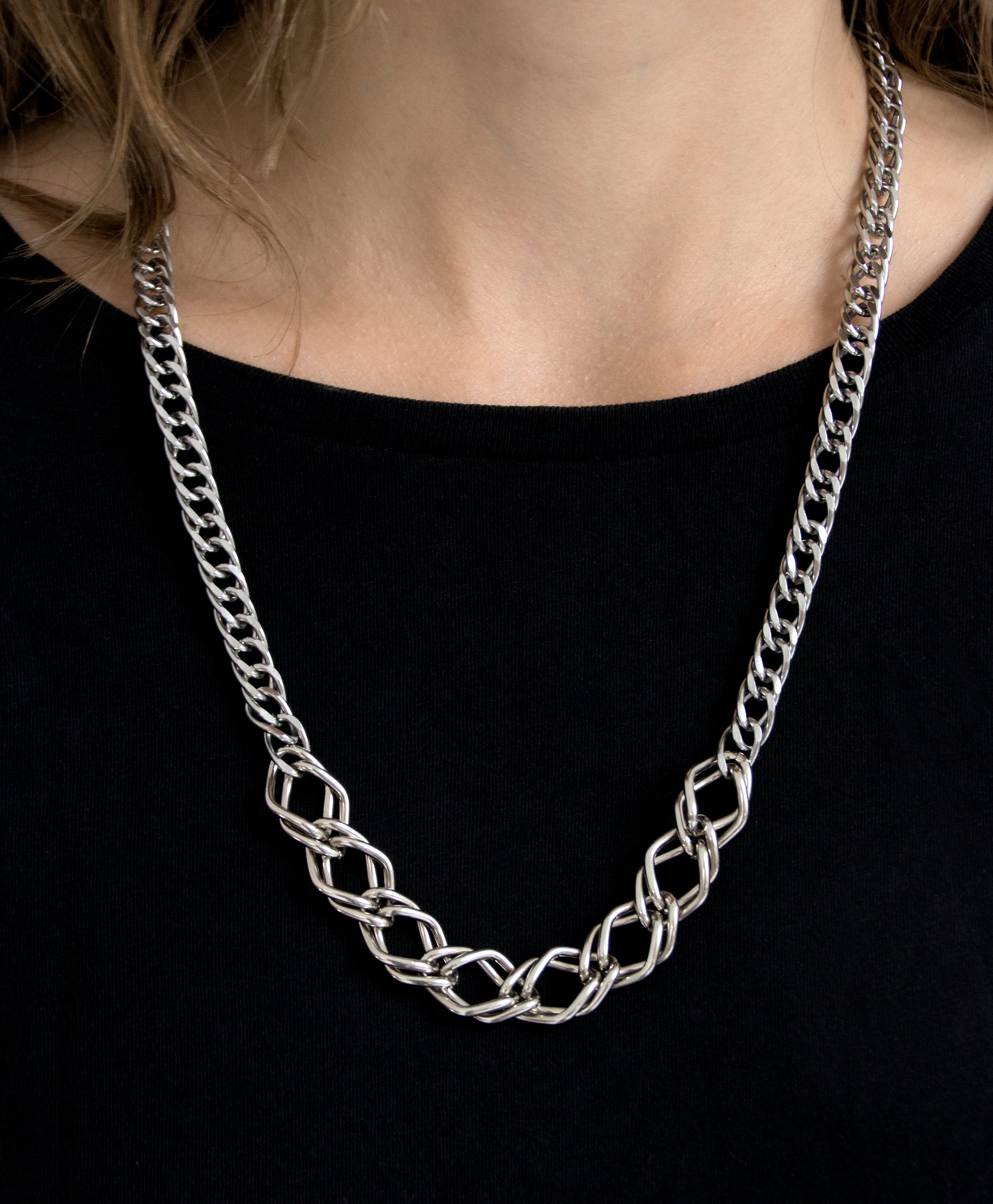 llayers-mens-women-jewelry-silver-stainlesssteel-choker-chain-necklace-unchained-007-Brooklyn-New-York-3