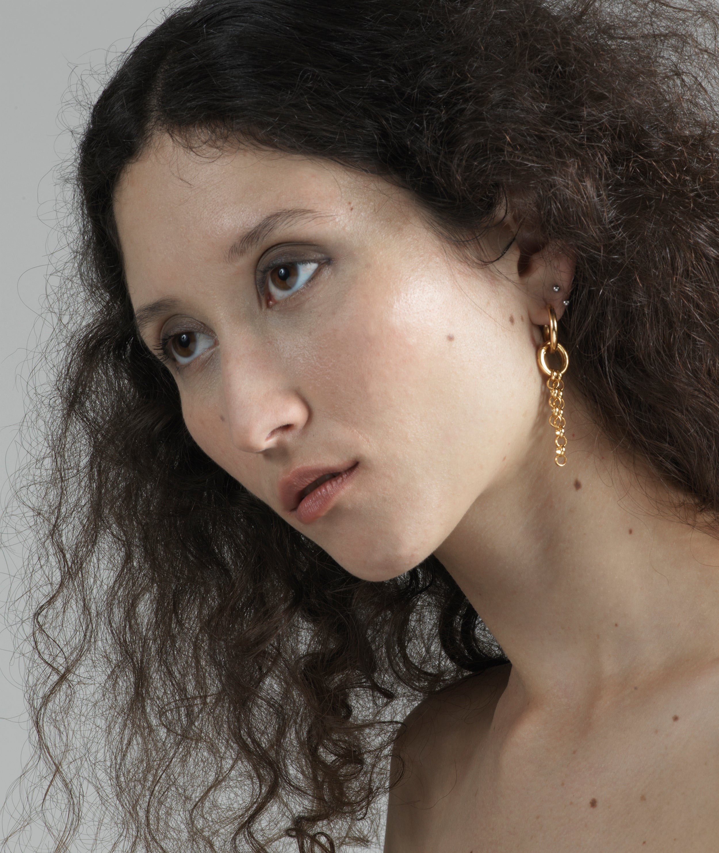 llayers jewelry women unisex chain gold hoops earrings jewelry minimal - Made in Brooklyn New York 1A