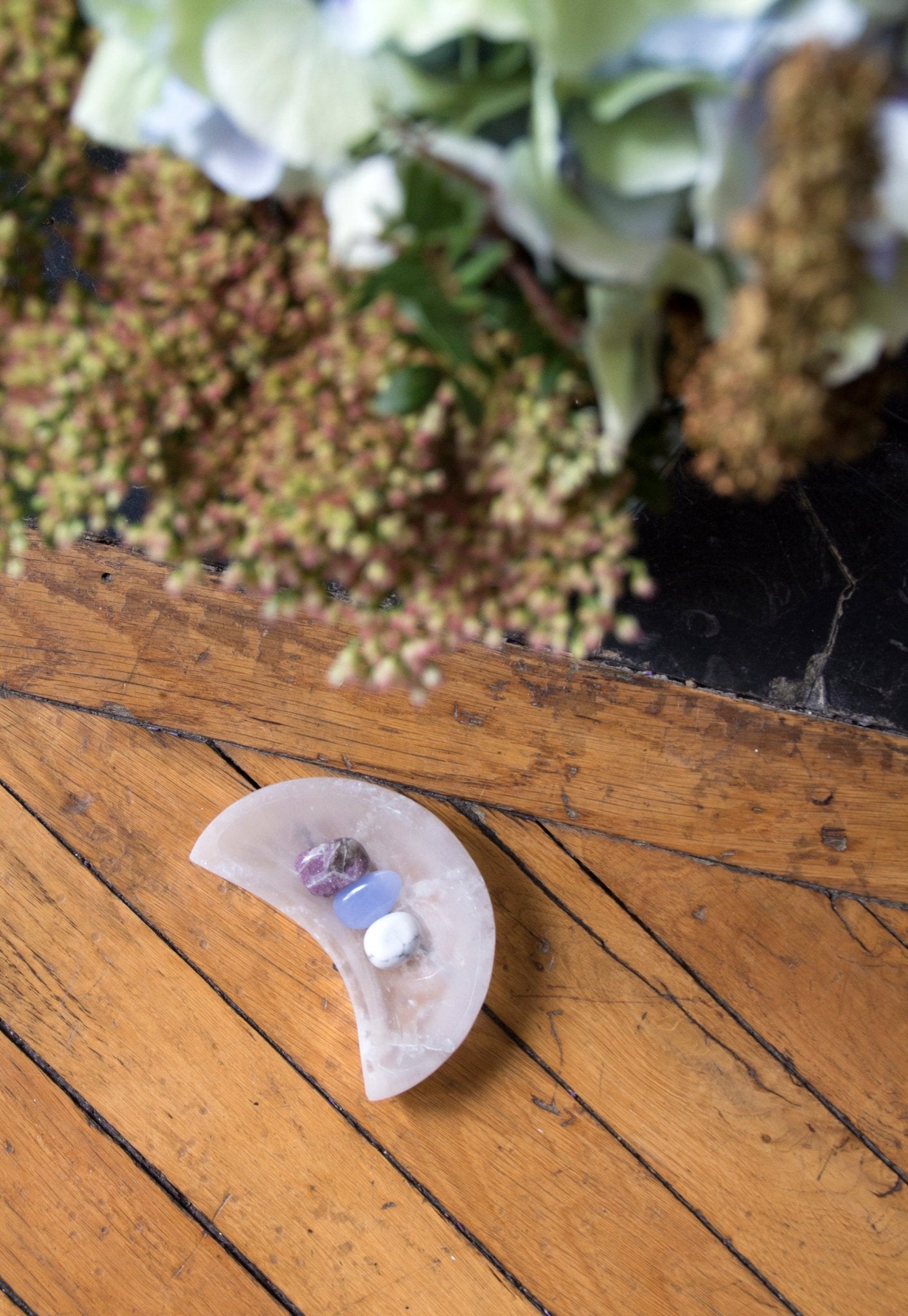 selenite stone bowl cristal stone lithotherapy