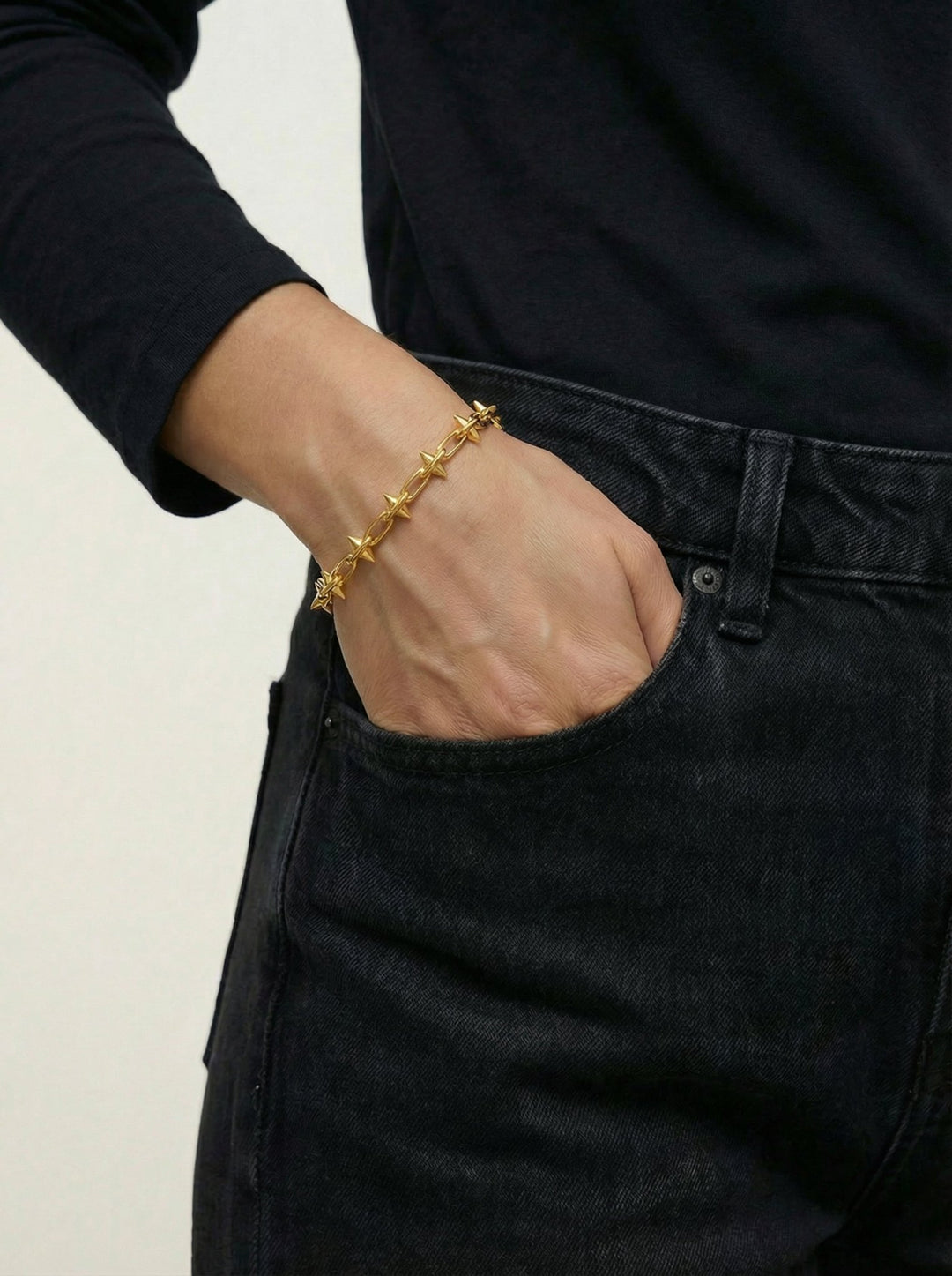 Gold small spikes chain bracelet unisex jewelry handmade New York Brooklyn by llayers 