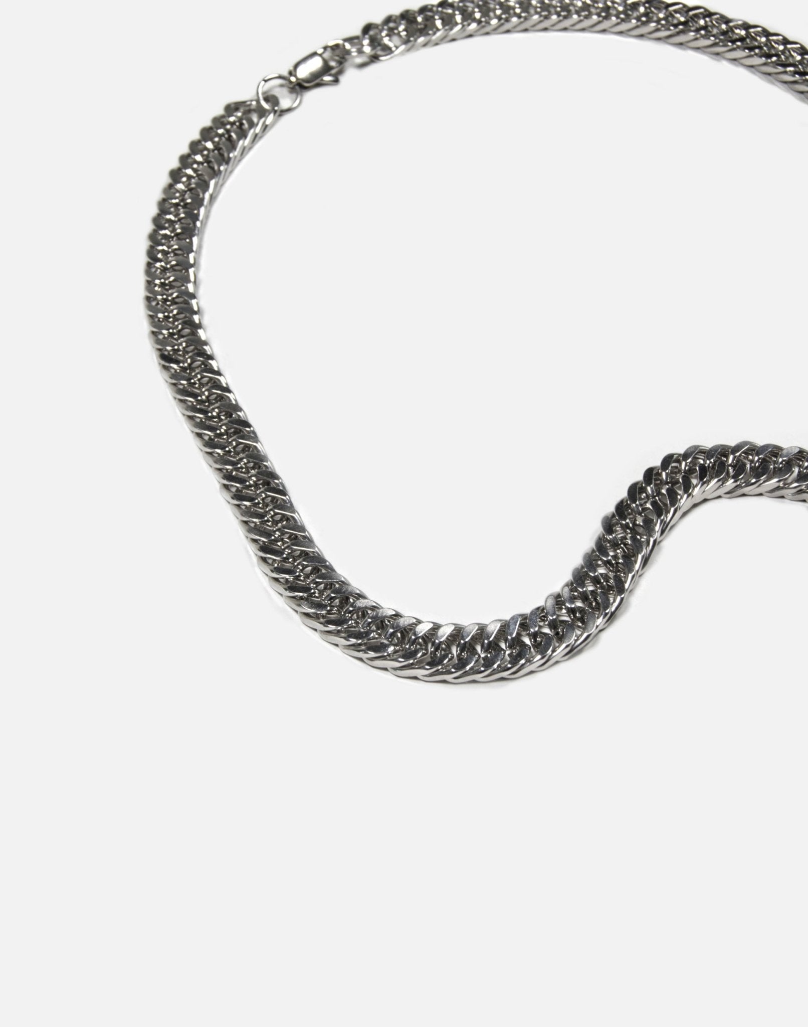 Men Silver curb chain necklace in stainless steel unisex jewelry handmade New York Brooklyn by llayers.