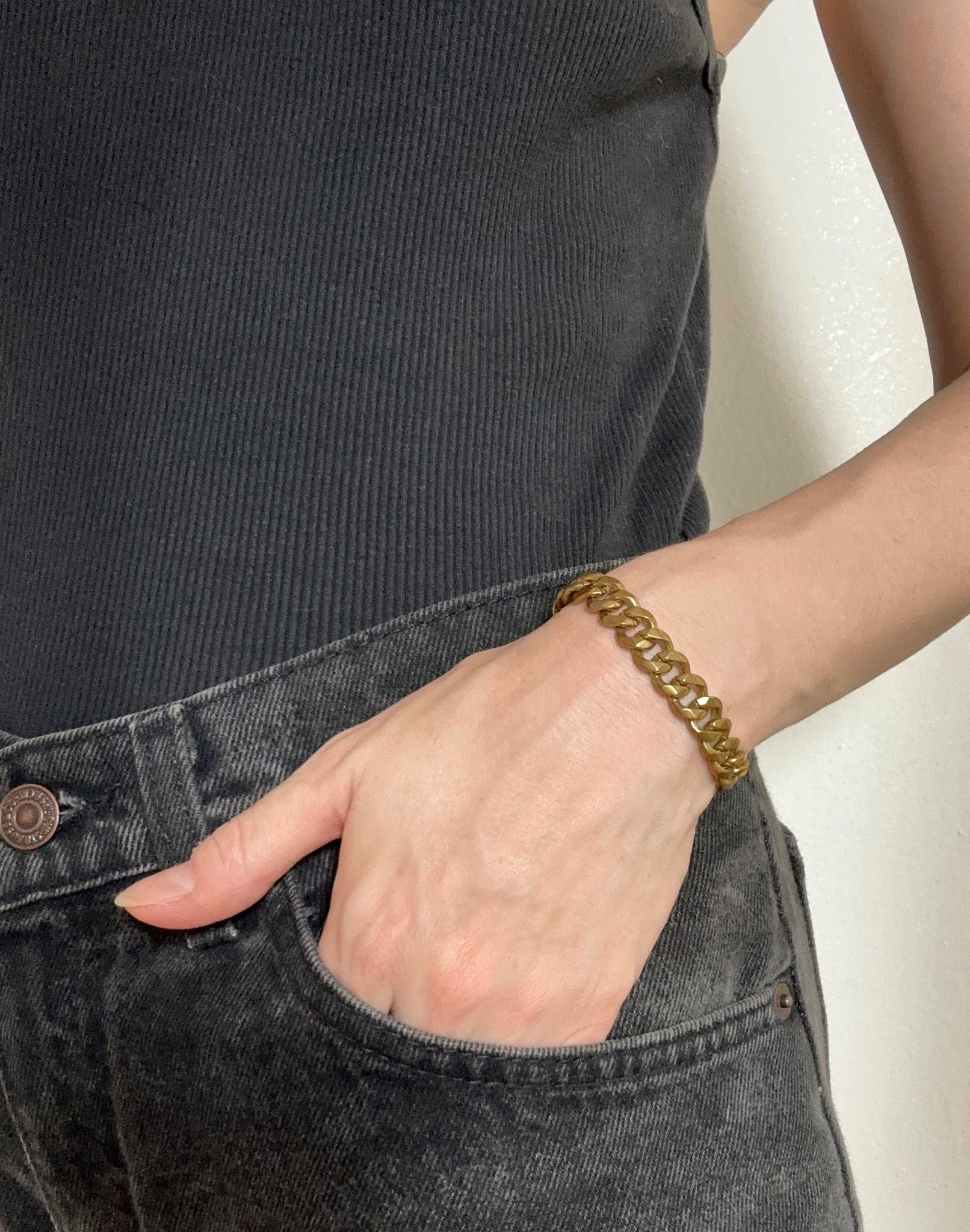Women curb chain bracelet brass unisex jewelry handmade New York Brooklyn by llayers 