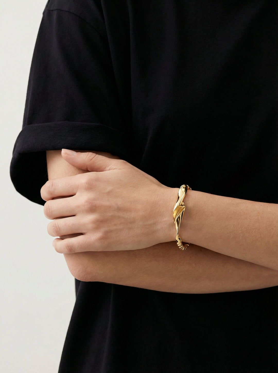 Minimal Gold cuff bracelet. Minimalist and modern jewelry made in Brooklyn New York by llayers.