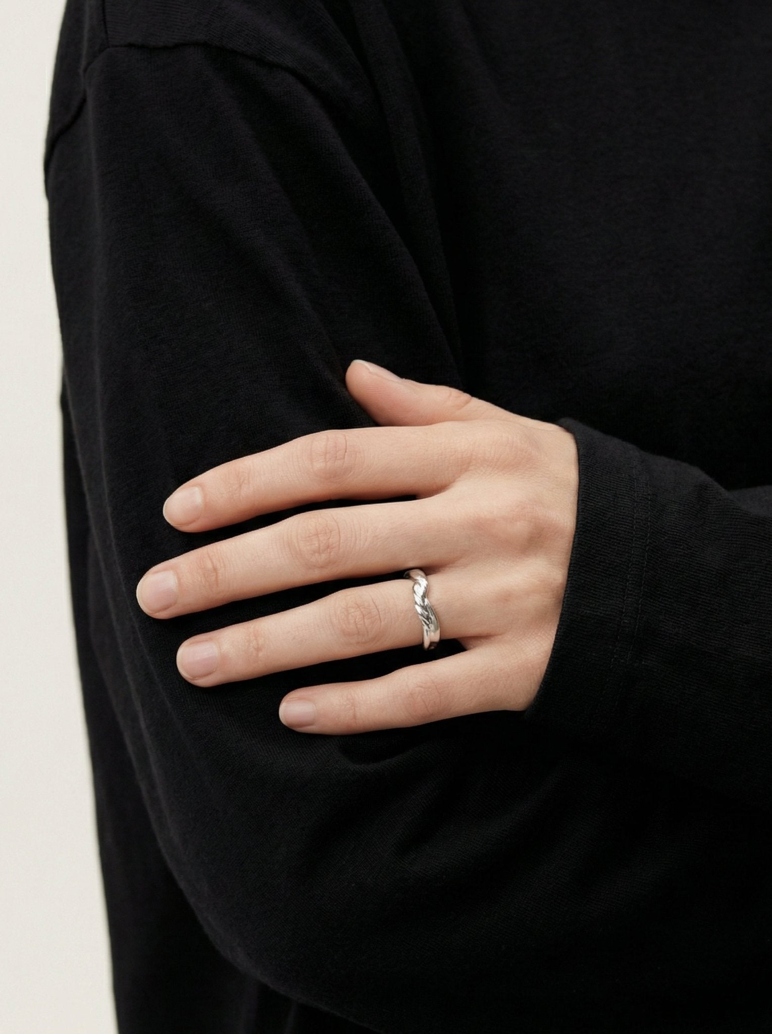 Women's sterling silver twisted ring essence. Jewelry made in Brooklyn New York by llayers