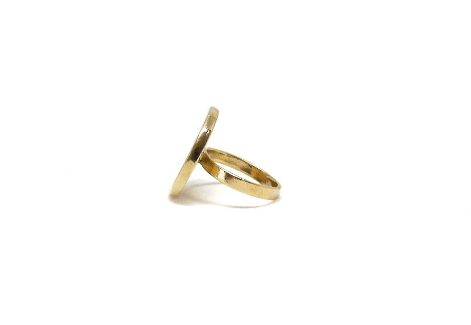 llayers-men-women-rond-gold-moon-hammered-ring-jewelry-mercury-handcrafted-in-Brooklyn-New-York-1