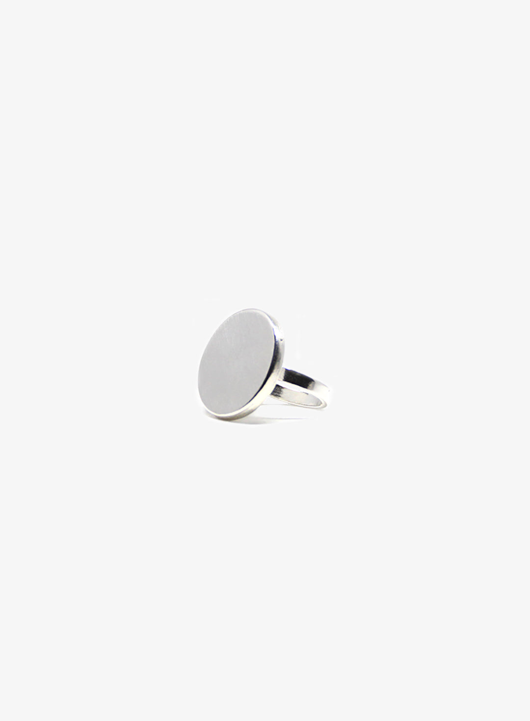 llayers-men-women-silver-rond-art-deco-ring-jewelry-solstice-handcrafted-in-Brooklyn-New-York-2