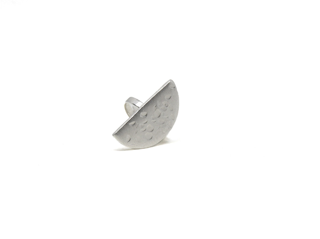 llayers men women statement minimal hammered silver plato ring brooklyn new york