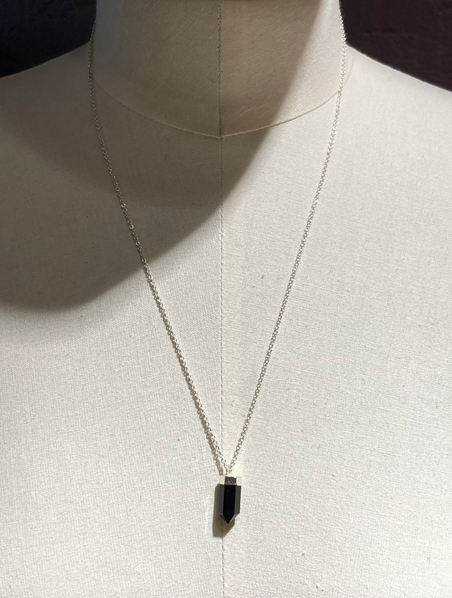 llayers-mens-women-jewelry-stone-black-agate-onyx-point-silver-pendant-newyork-brooklyn-W2