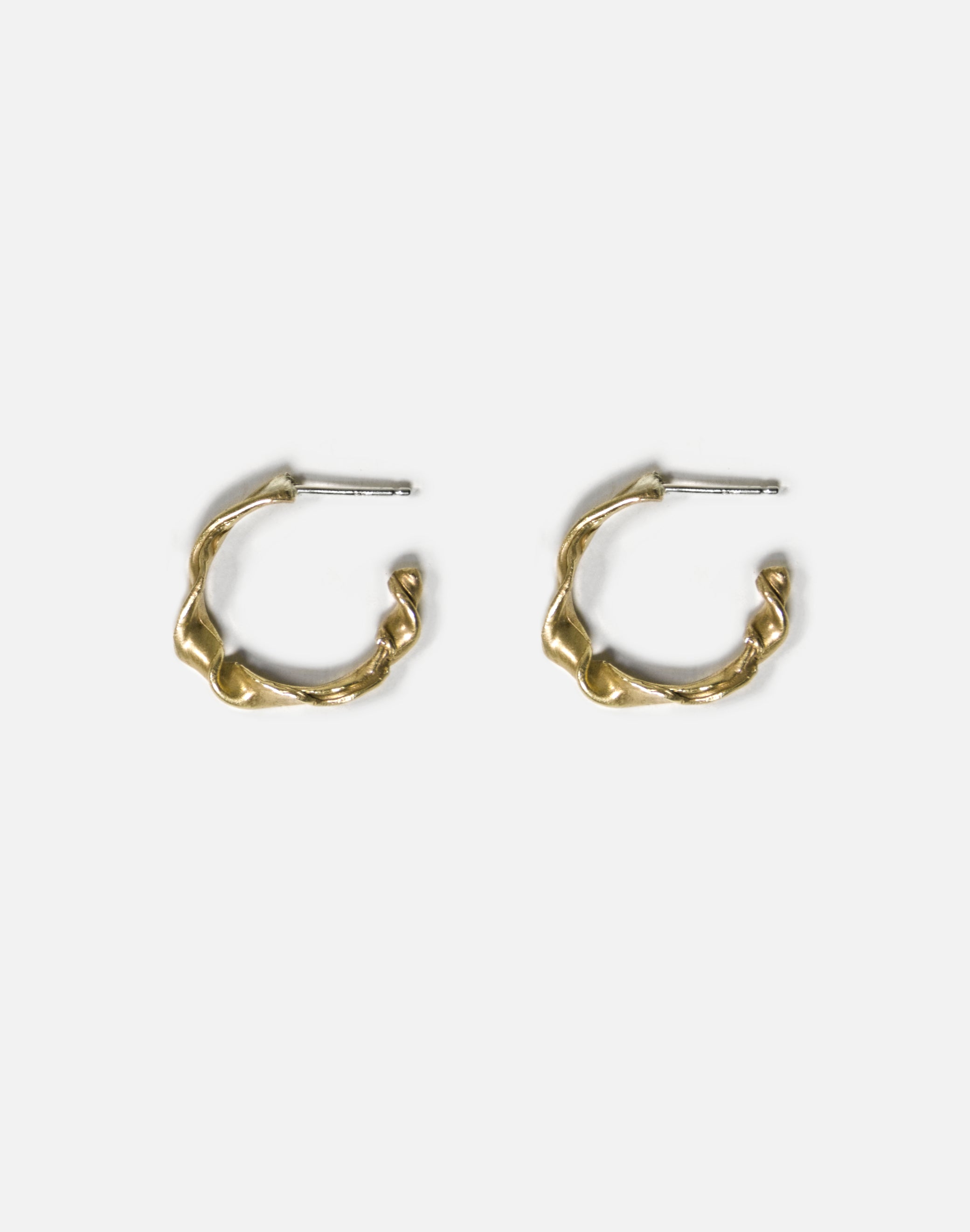 men women gold brass twisted hoop earrings essence jewelry made in Brooklyn New York designer llayers F3