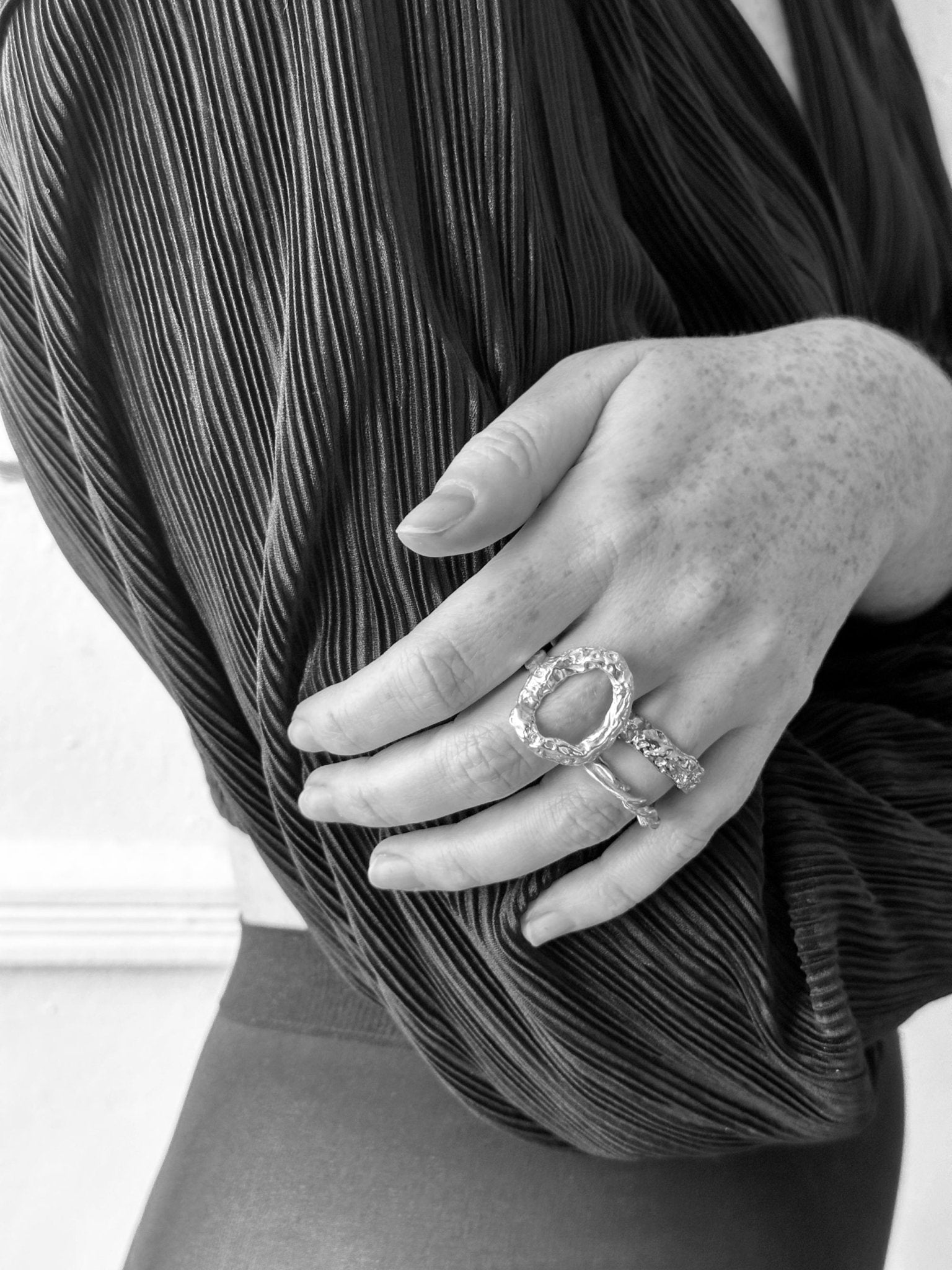 Gold chic ring Luna. Modern minimalist jewelry made in Brooklyn New York by llayers.