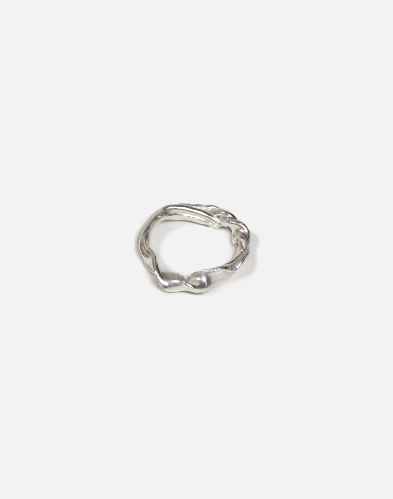 Sterling silver twisted ring. Trendy modern jewelry made in Brooklyn New York by llayers.