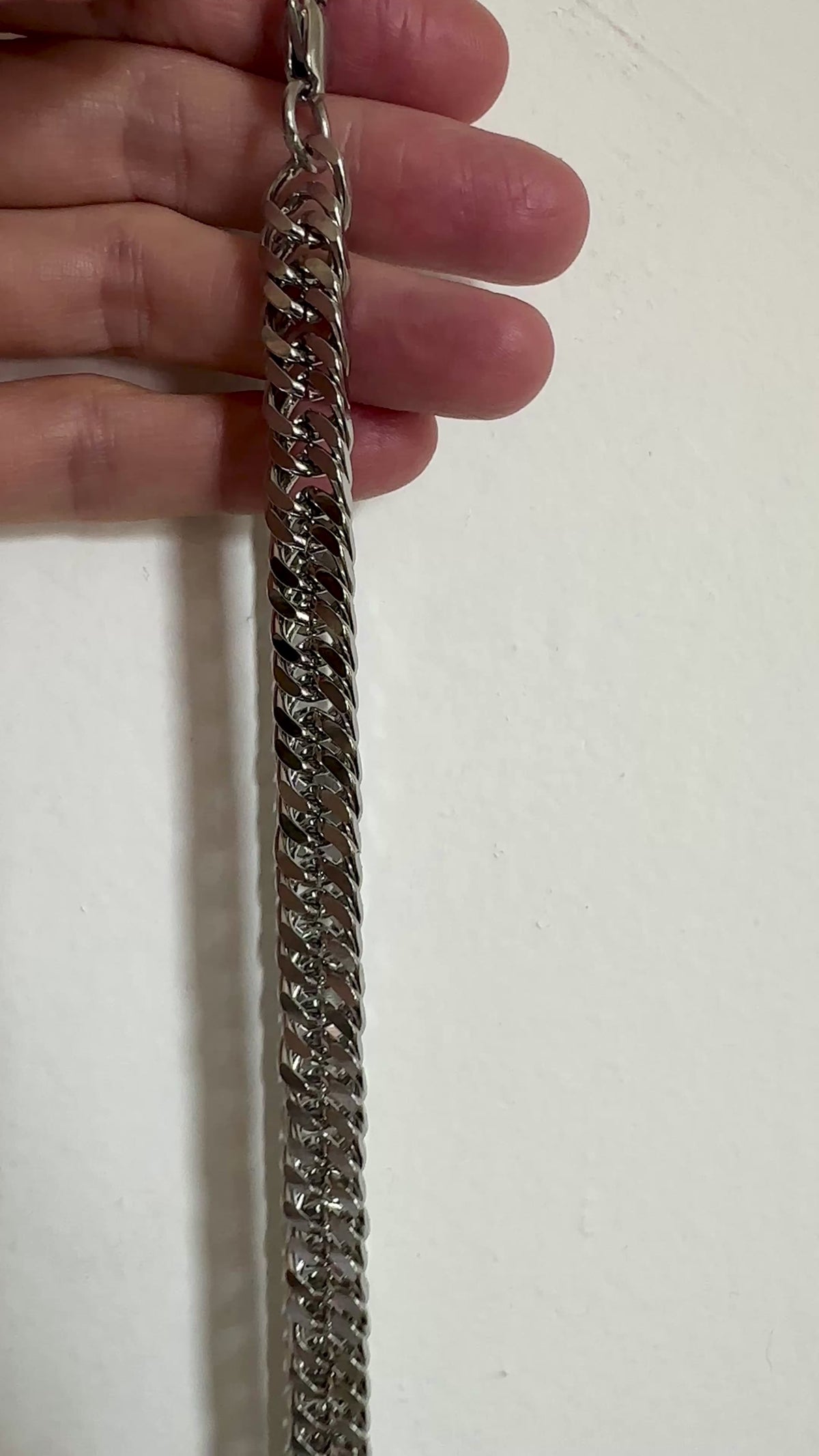 Men's Silver curb chain necklace in stainless steel jewelry in New York