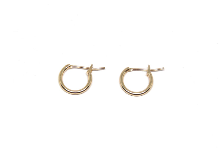 llayers jewelry cross symbol gold plated hoops earrings- boucles d'oreilles anneaux créoles avec symbole petite croix en plaqué or