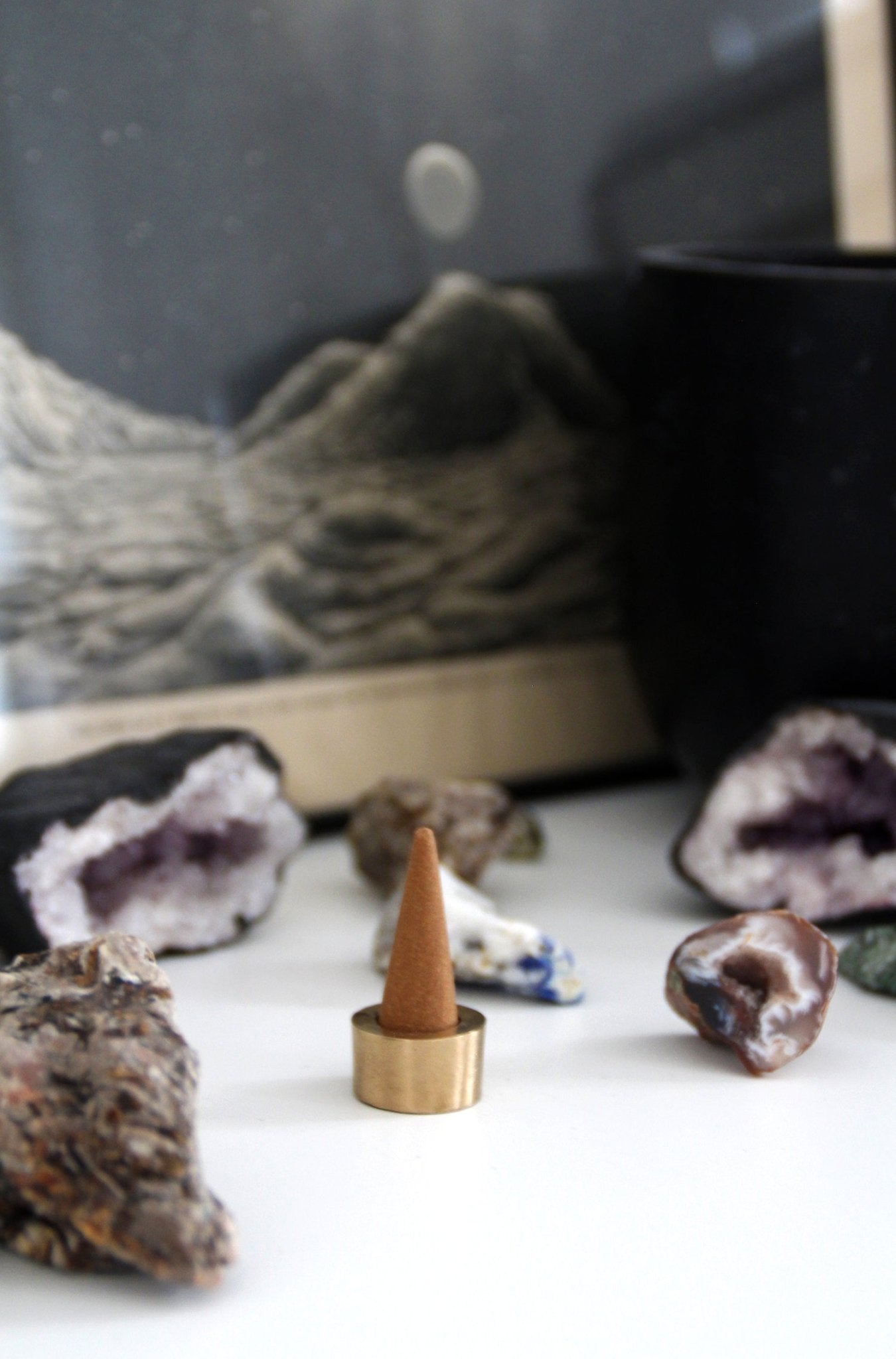 llayers jewelry incense burner zeta brass brûleur d'encens laiton minimal made in france
