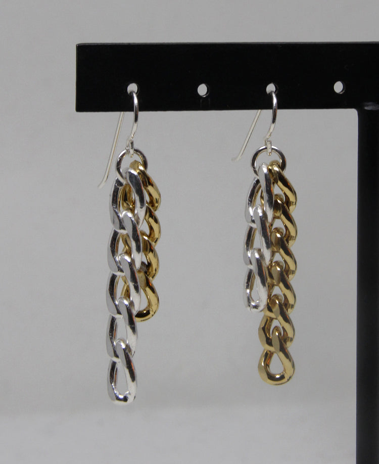 llayers boucles d'oreilles créateur chaines bicolores  jewelry dangly bicolor chain link earrings 