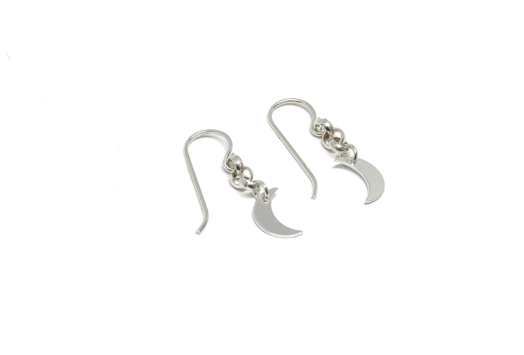 llayers boucles d'oreilles petites lunes et chaîne argent moon and chain silver hook earrings